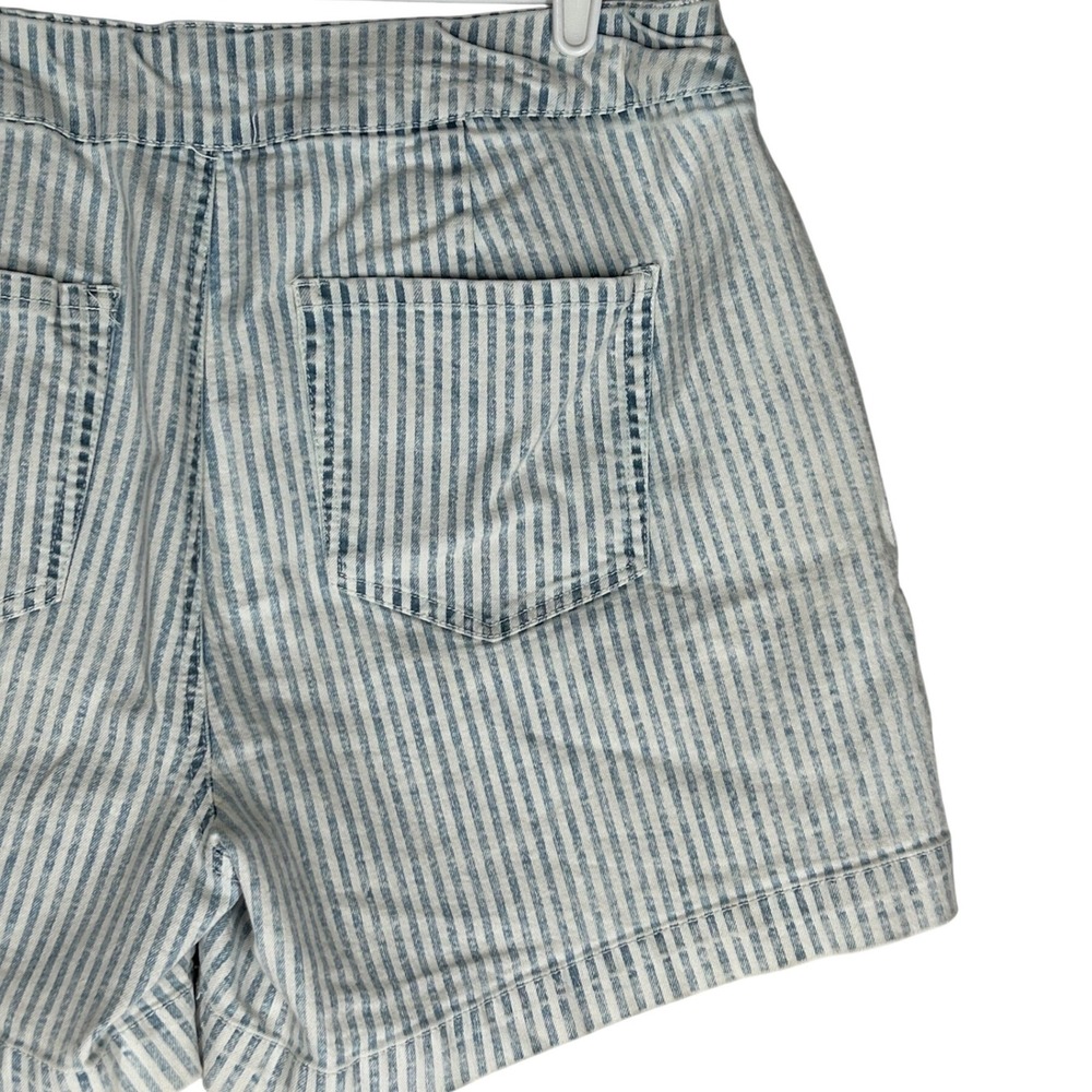 One 5 One Blue and White Striped Elastic Waist Shorts Button Accent Pockets Sz L - Picture 4 of 7